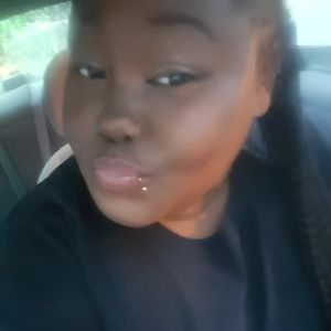 Meet your Posher, Shakeira